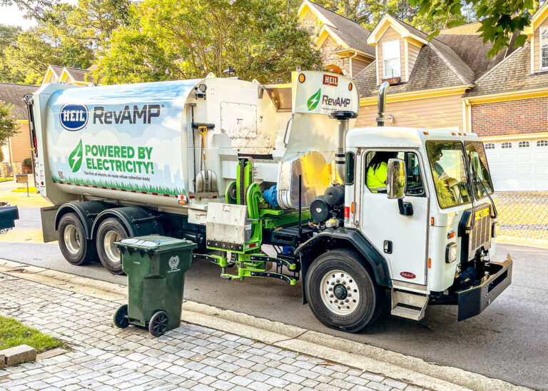 100% Electric Sideload Garbage Trucks